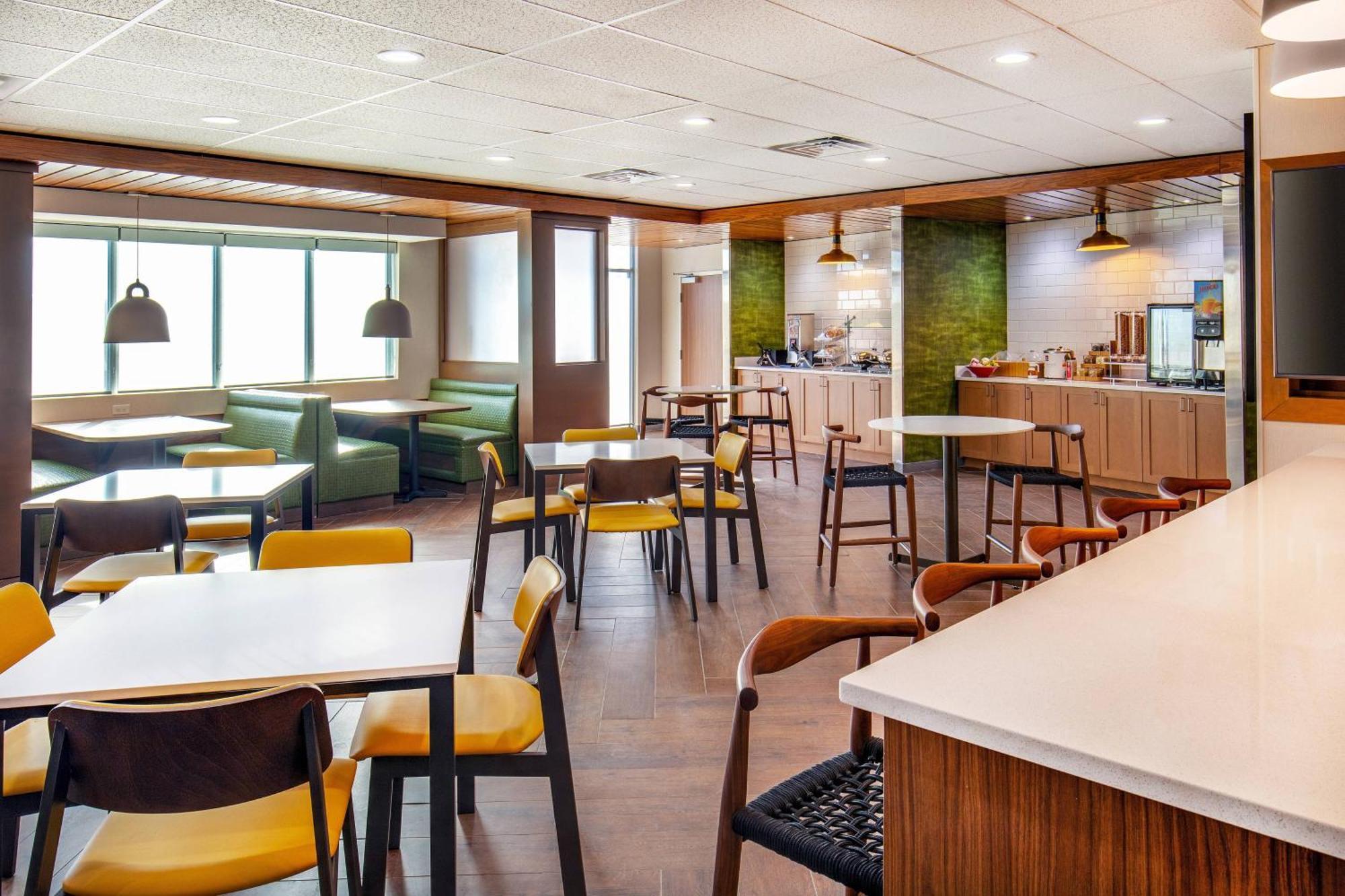 Fairfield Inn & Suites By Marriott Mcpherson Zewnętrze zdjęcie