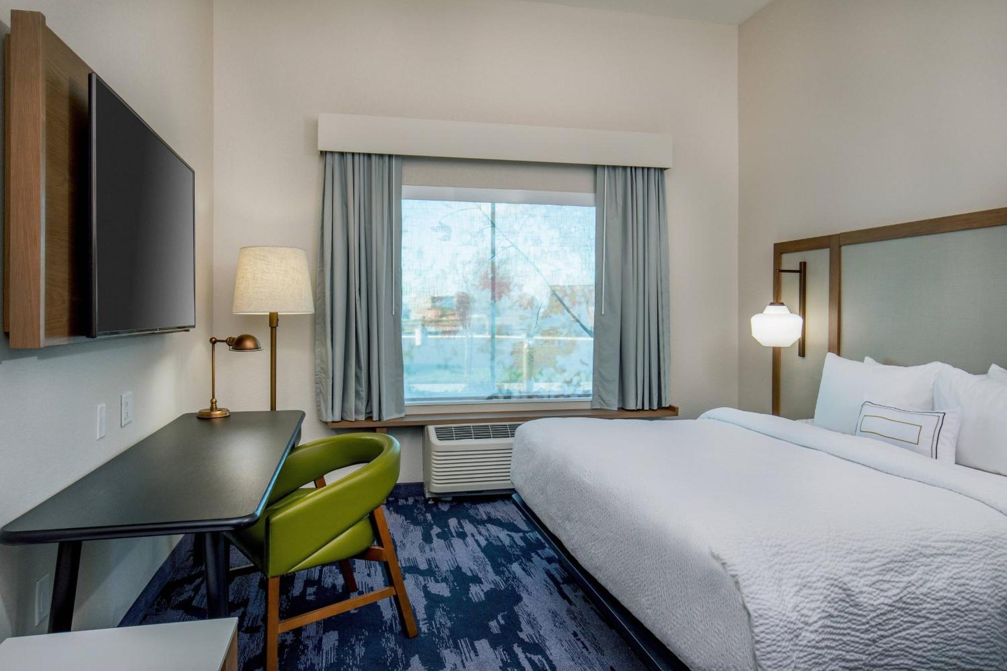 Fairfield Inn & Suites By Marriott Mcpherson Zewnętrze zdjęcie